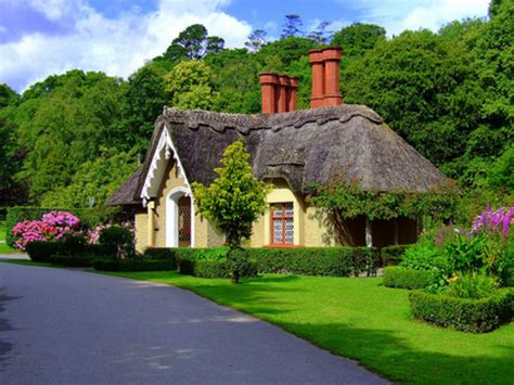 Irish cottage - 1. A thatched cottage in Spiddal. Photos via Airbnb. This 200-year-old traditional thatched cottage is the perfect tranquil escape outside of Galway city. It’s located in a picturesque area five miles inland from the …